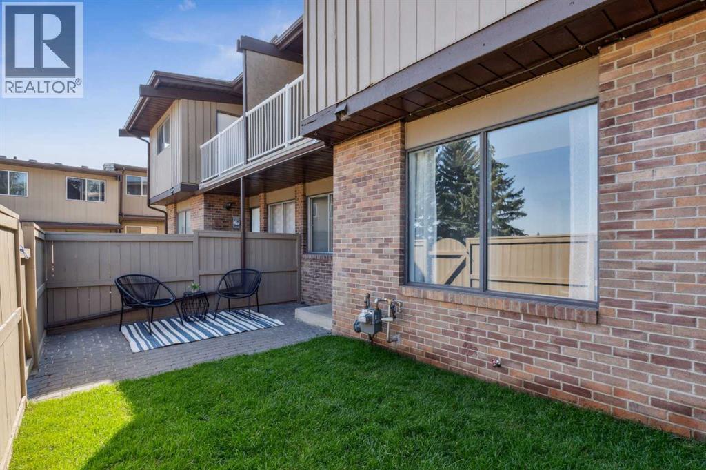 21, 1055 72 Avenue Nw, Calgary, Alberta T2K 5S4 - Photo 3 - A2264965