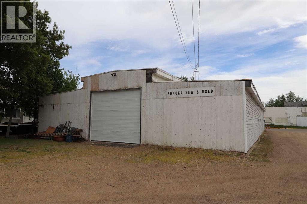 5306 50 Street, Ponoka, Alberta T4J 1H4 - Photo 9 - A2274262