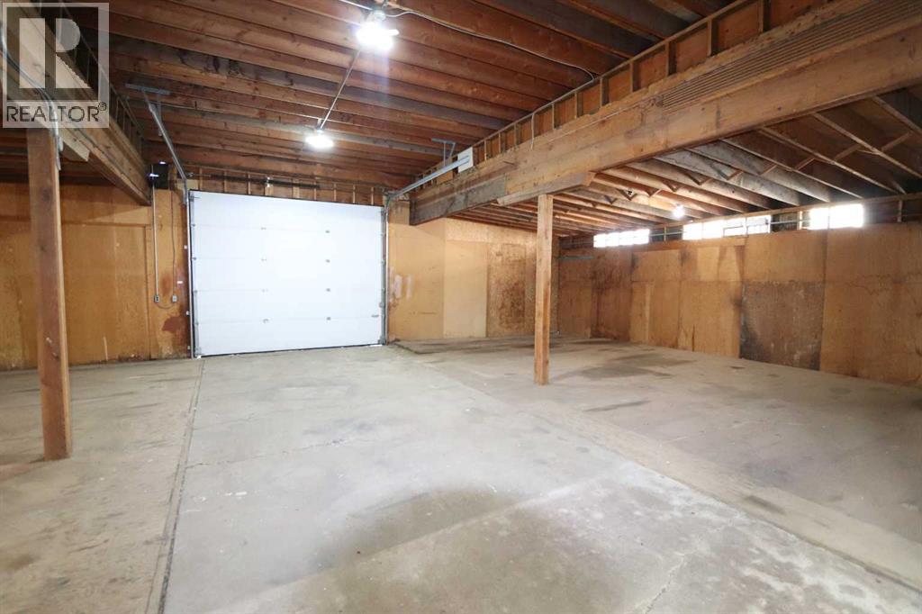 5306 50 Street, Ponoka, Alberta T4J 1H4 - Photo 7 - A2274262