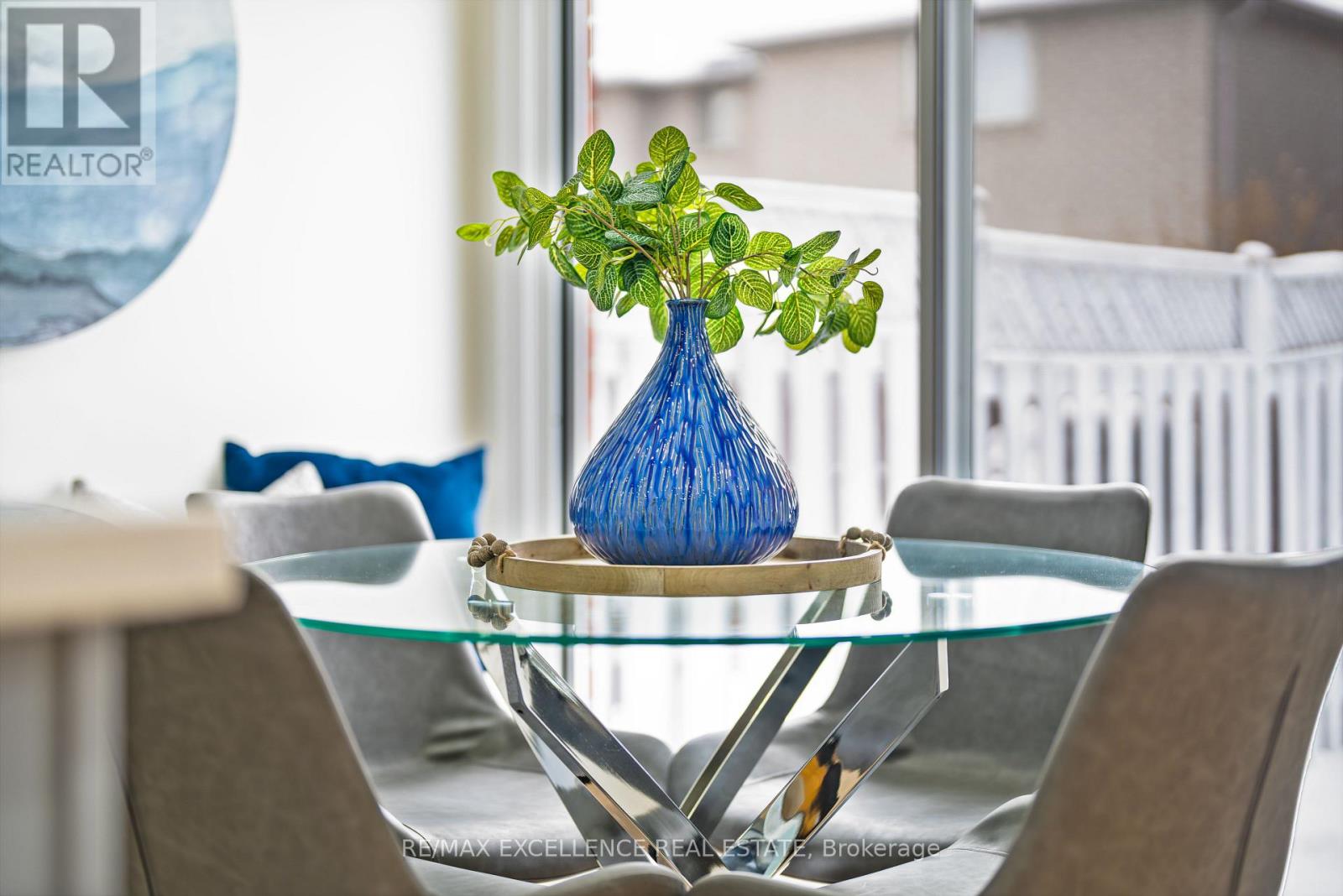 663 Macbeth Heights, Mississauga, Ontario  L5W 1E5 - Photo 12 - W12638768