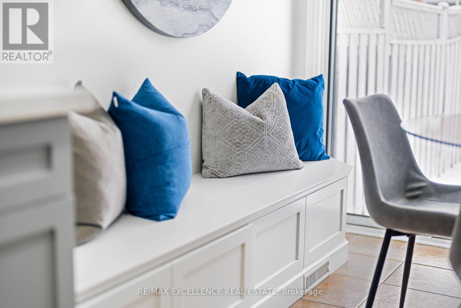 663 Macbeth Heights, Mississauga, Ontario  L5W 1E5 - Photo 13 - W12638768