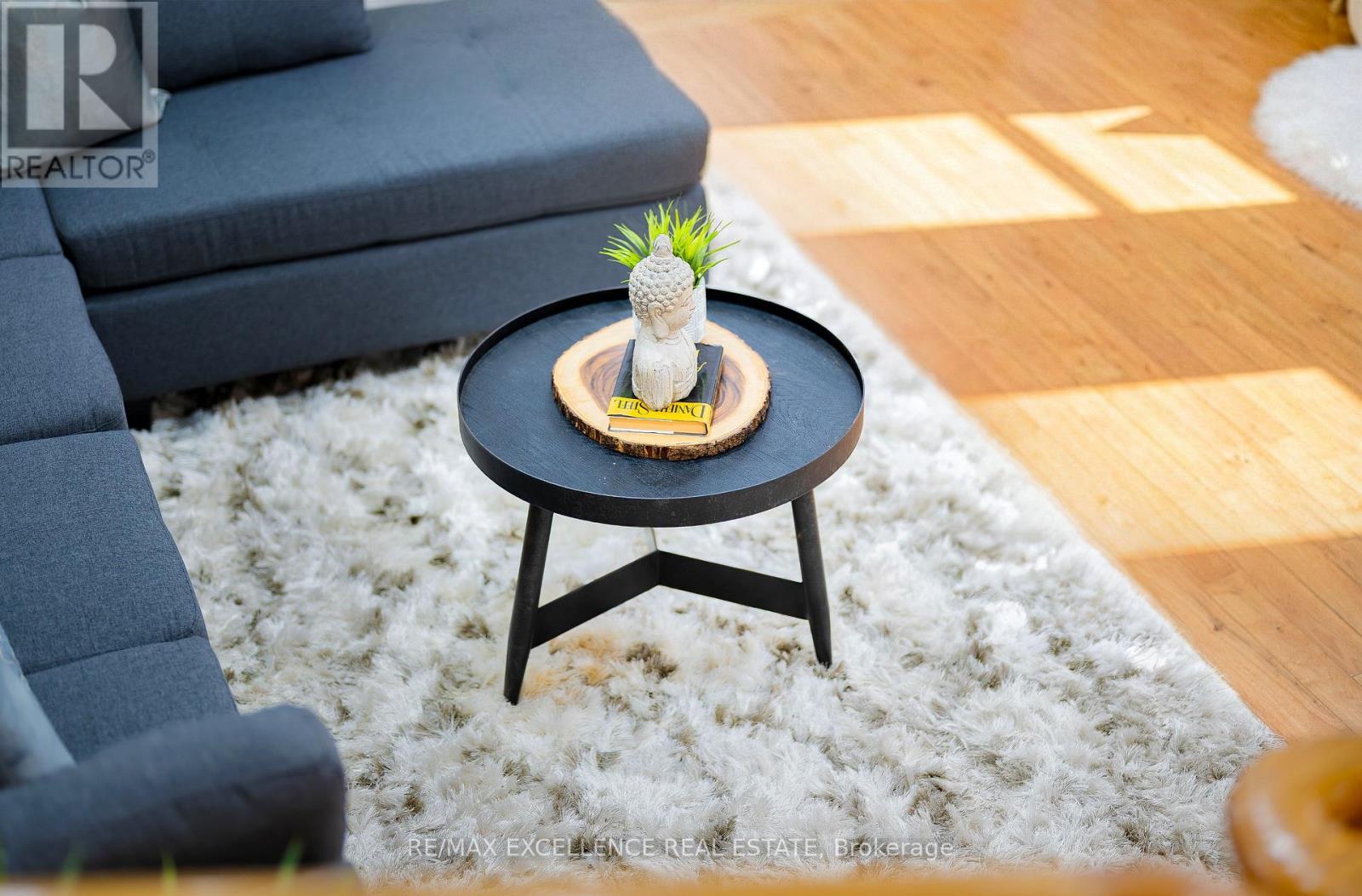 663 Macbeth Heights, Mississauga, Ontario  L5W 1E5 - Photo 5 - W12638768