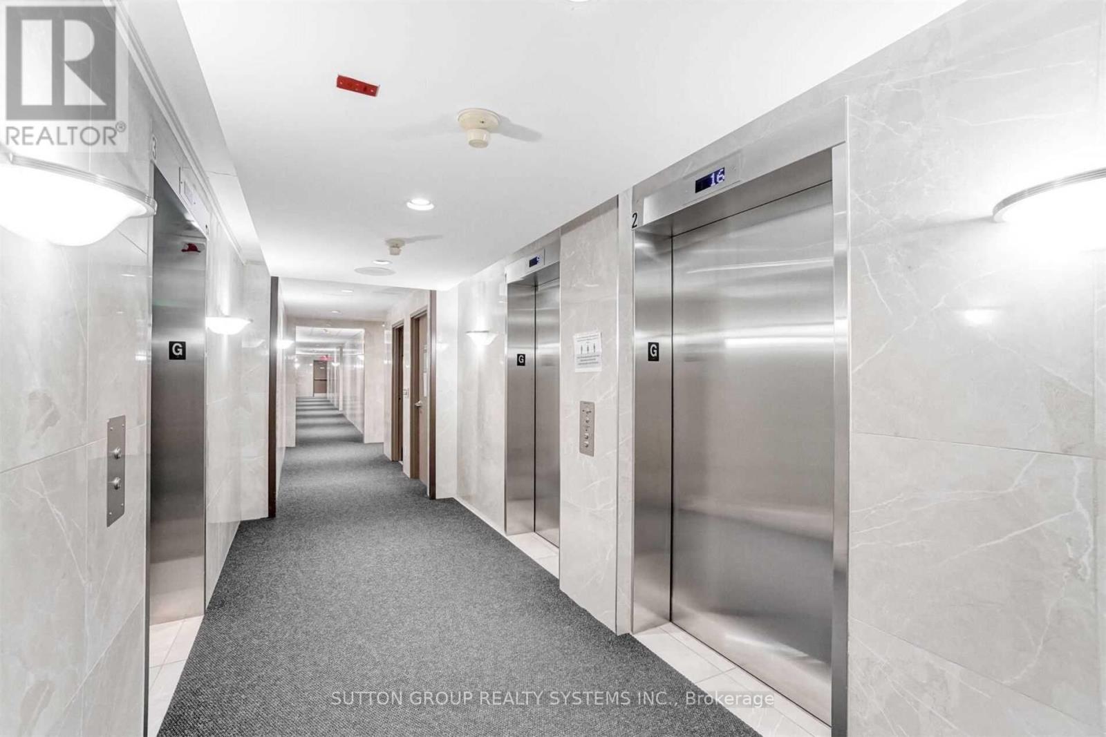 1805 - 135 Hillcrest Avenue, Mississauga, Ontario  L5B 4B1 - Photo 7 - W12638794