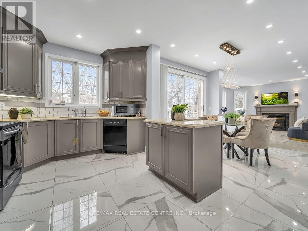 22 Rufford Drive, Brampton, Ontario  L6P 1E6 - Photo 17 - W12614028