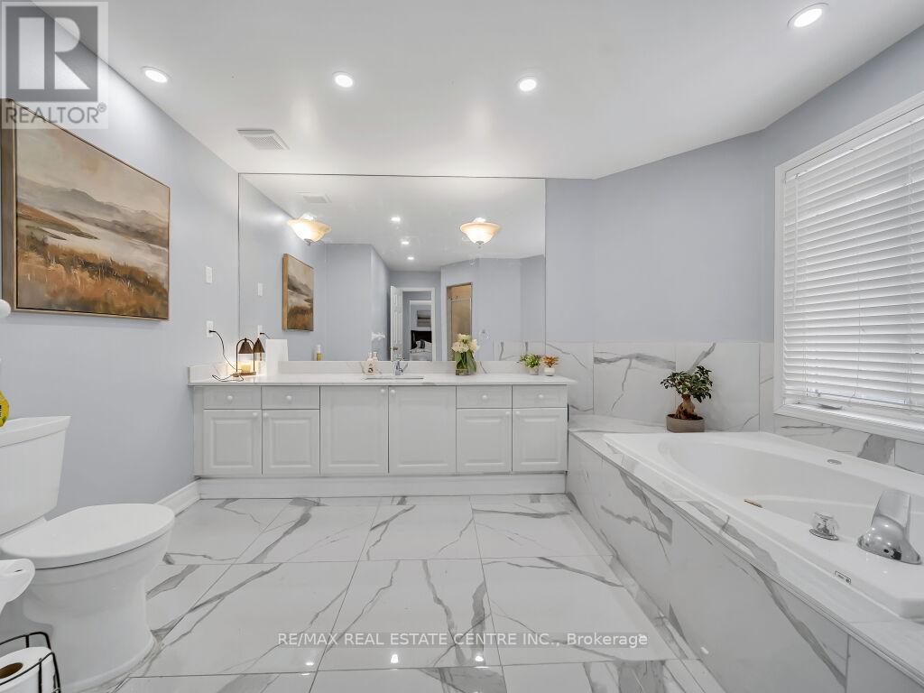 22 Rufford Drive, Brampton, Ontario  L6P 1E6 - Photo 27 - W12614028