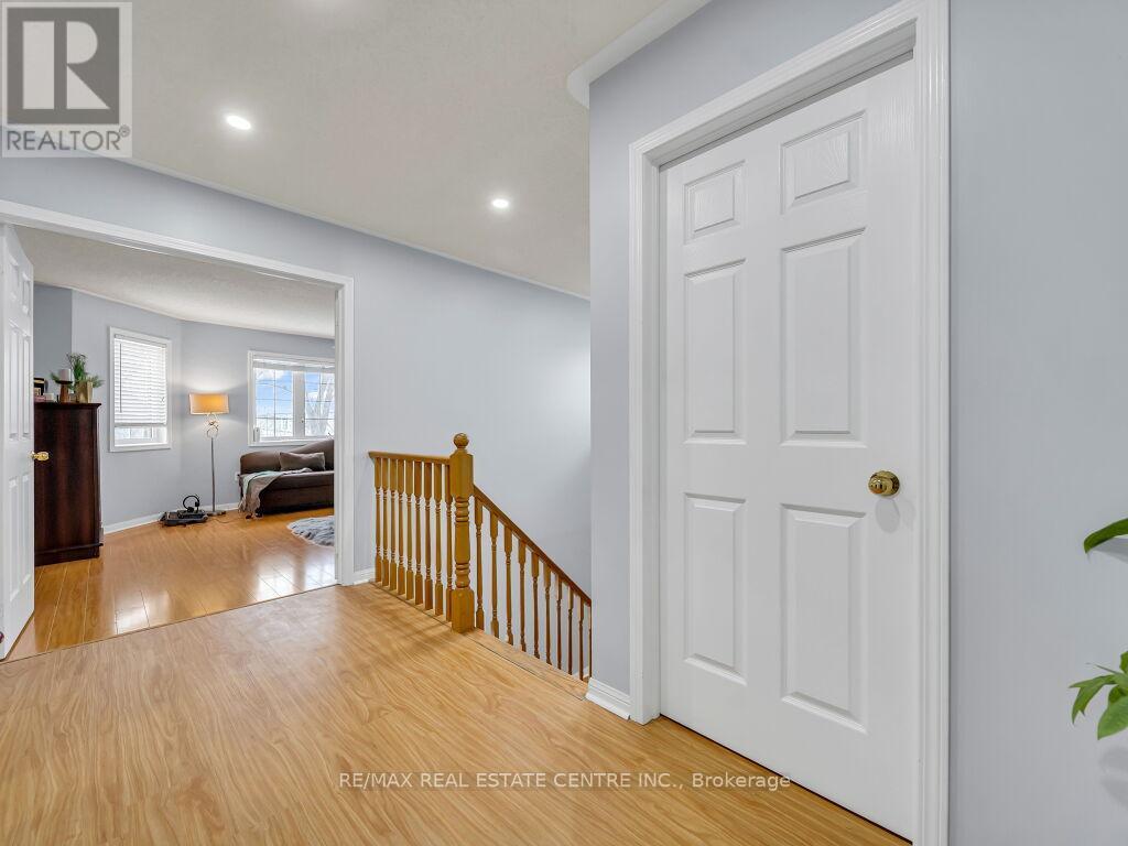 22 Rufford Drive, Brampton, Ontario  L6P 1E6 - Photo 23 - W12614028