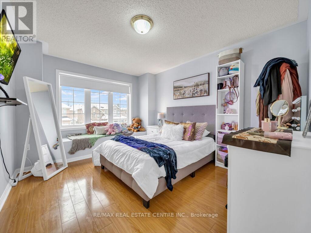 22 Rufford Drive, Brampton, Ontario  L6P 1E6 - Photo 33 - W12614028