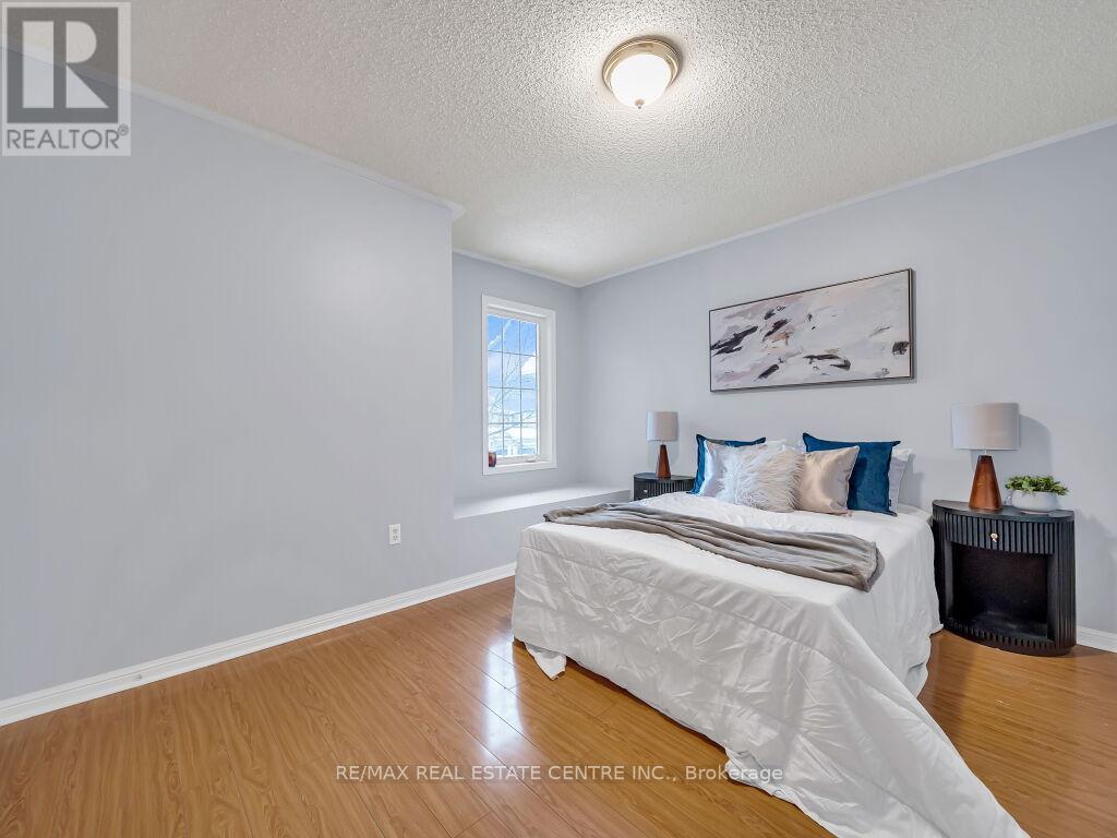 22 Rufford Drive, Brampton, Ontario  L6P 1E6 - Photo 31 - W12614028