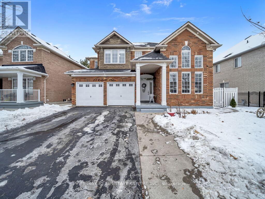 22 Rufford Drive, Brampton, Ontario  L6P 1E6 - Photo 2 - W12614028