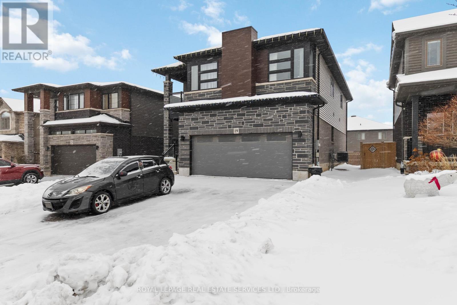 19 Mcgovern Lane, Brant, Ontario  N3L 0K3 - Photo 3 - X12638800