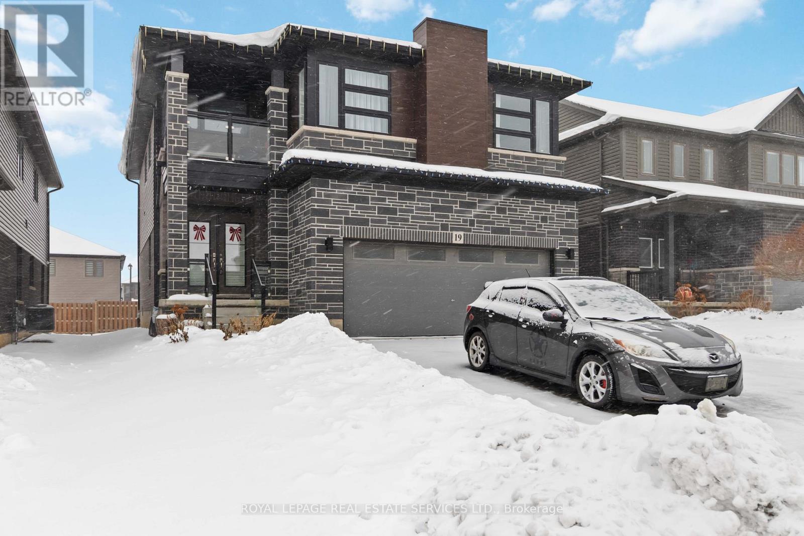 19 Mcgovern Lane, Brant, Ontario  N3L 0K3 - Photo 4 - X12638800