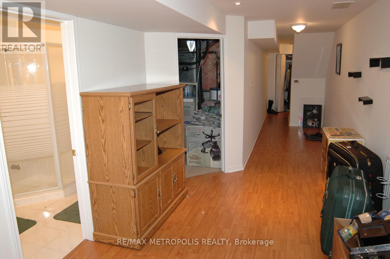 C17 - 619 Wild Ginger Avenue, Waterloo, Ontario  N2V 2X1 - Photo 4 - X12638818