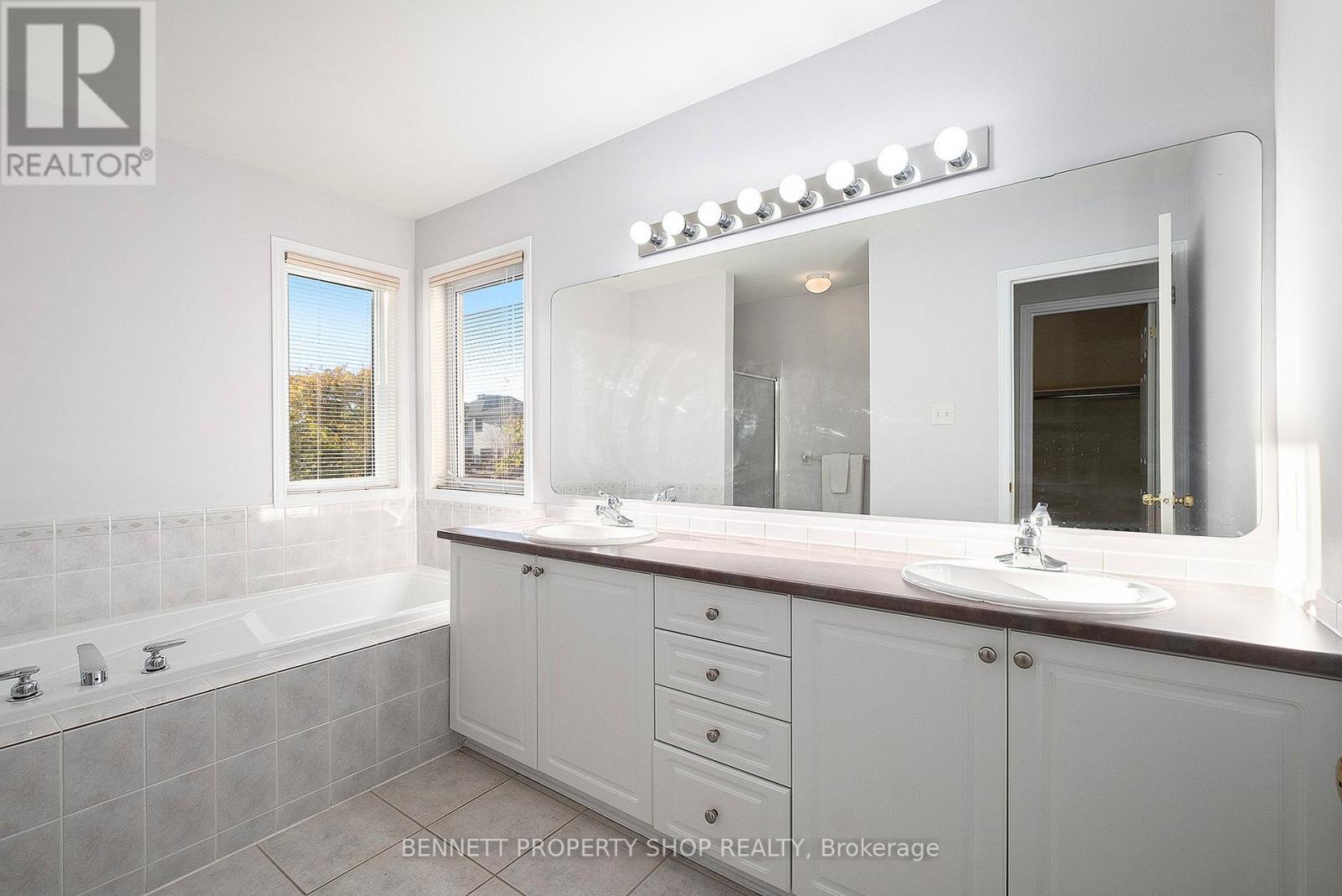 18 Tierney Drive, Ottawa, Ontario  K2J 4W2 - Photo 20 - X12505396