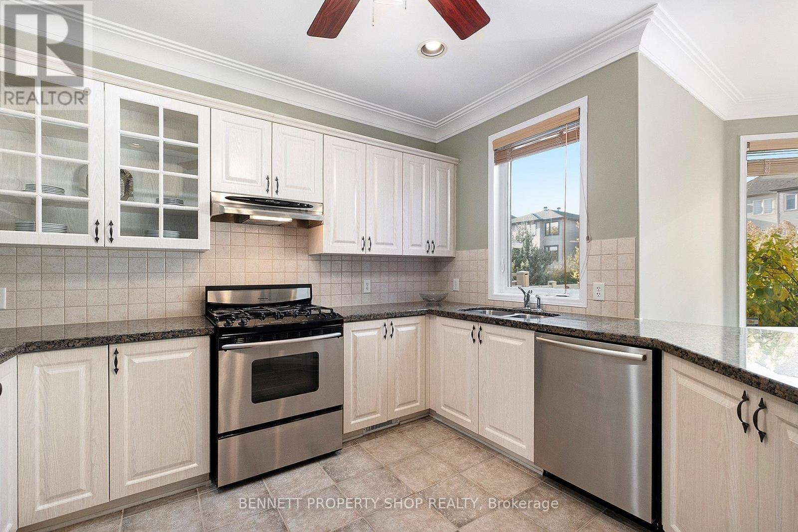 18 Tierney Drive, Ottawa, Ontario  K2J 4W2 - Photo 11 - X12505396