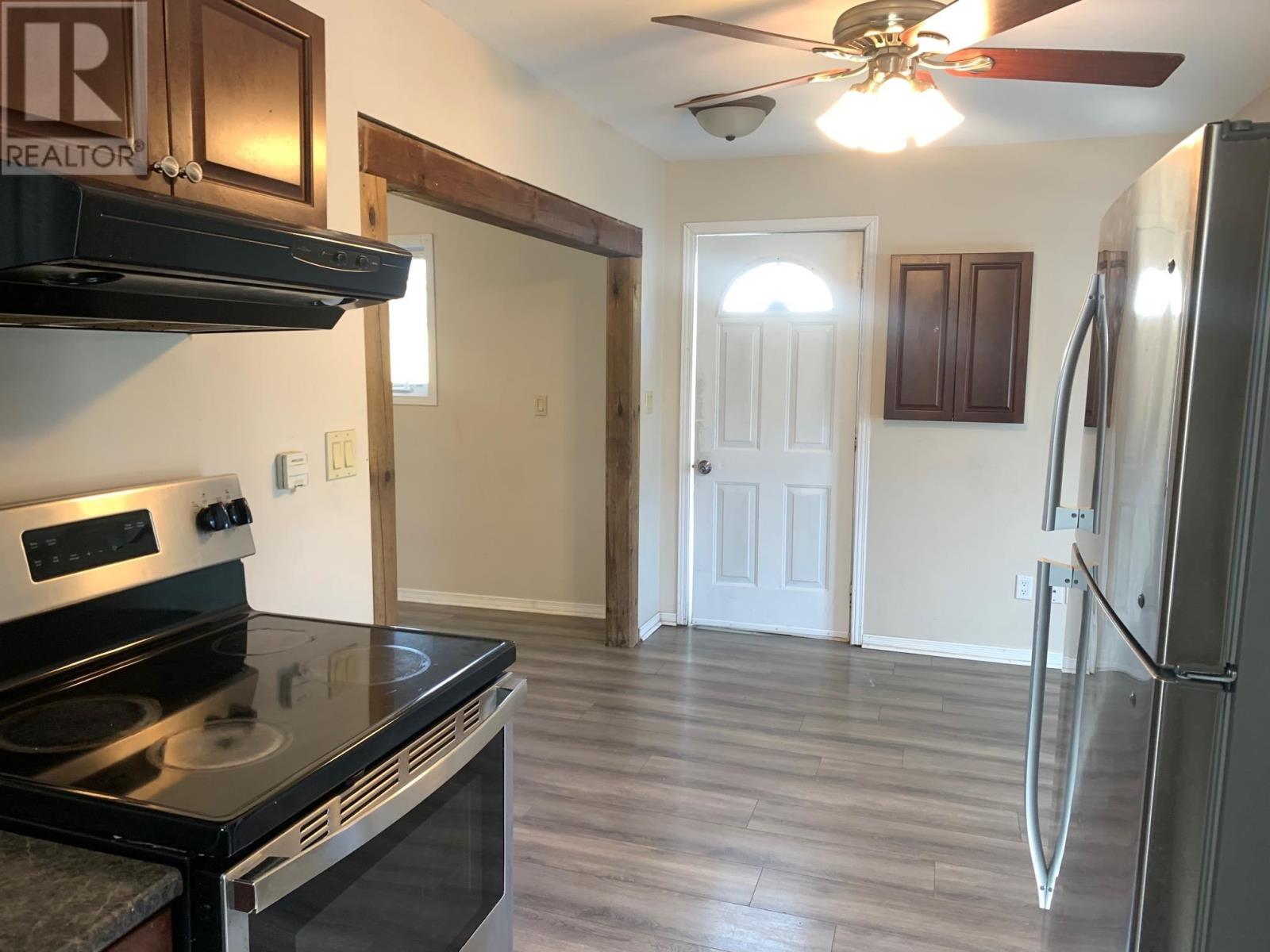 25 Elmwood Ave, Sault Ste. Marie, Ontario P6B 4V6 - Photo 11 - SM252948