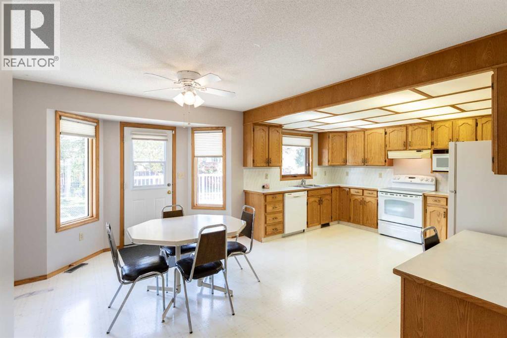 5319 37 Street, Innisfail, Alberta T4G 1G4 - Photo 8 - A2256262