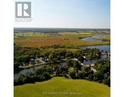 - APPLE STREET S, Mississippi Mills, Ontario