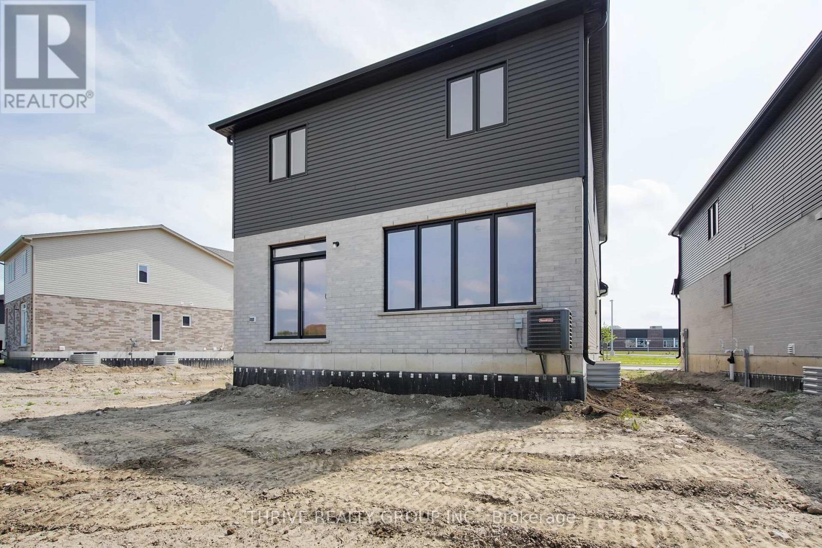 3084 Buroak Drive, London North, Ontario  N6G 3M1 - Photo 37 - X12638950