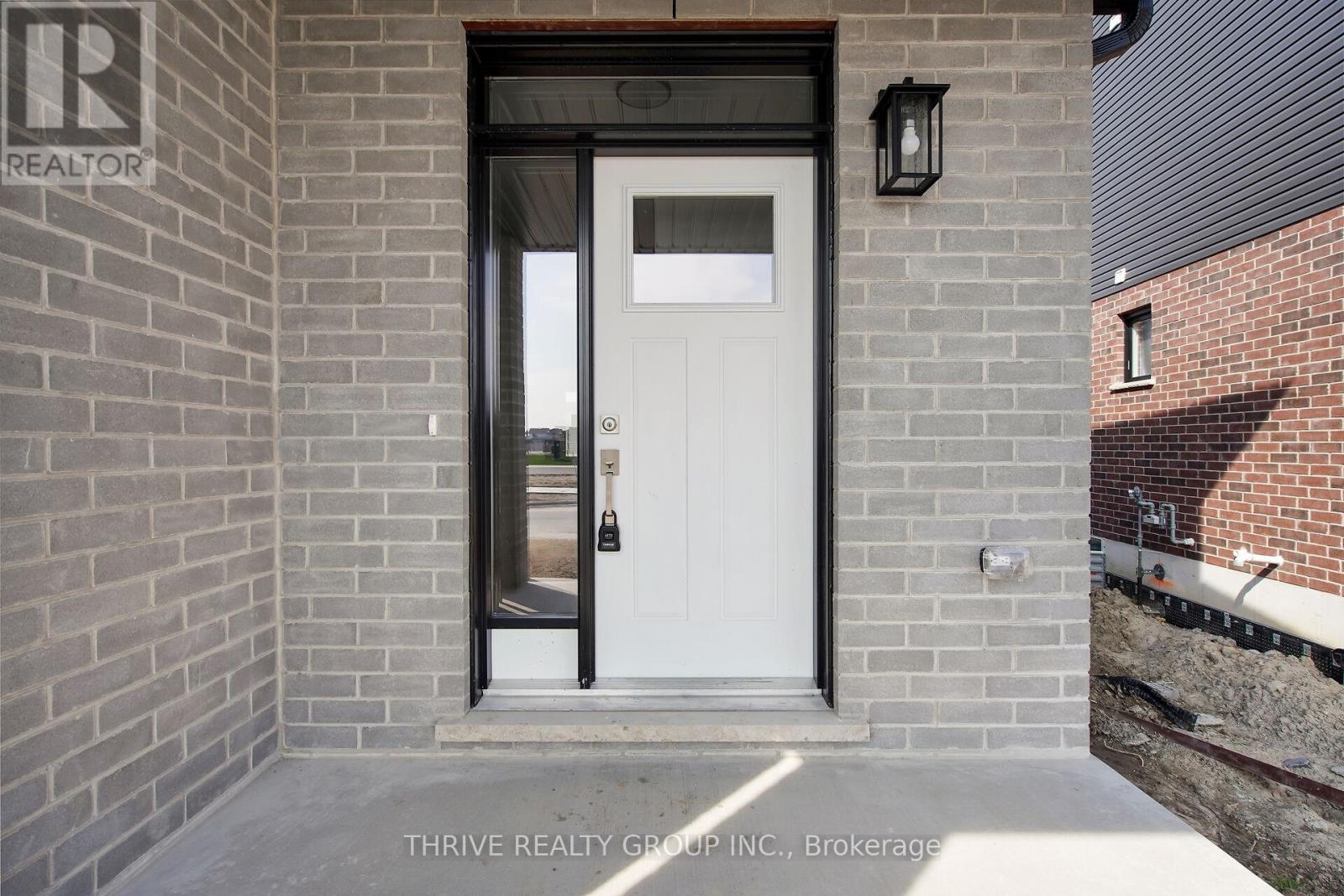 3096 Buroak Drive, London North, Ontario  N6G 3M1 - Photo 5 - X12638952