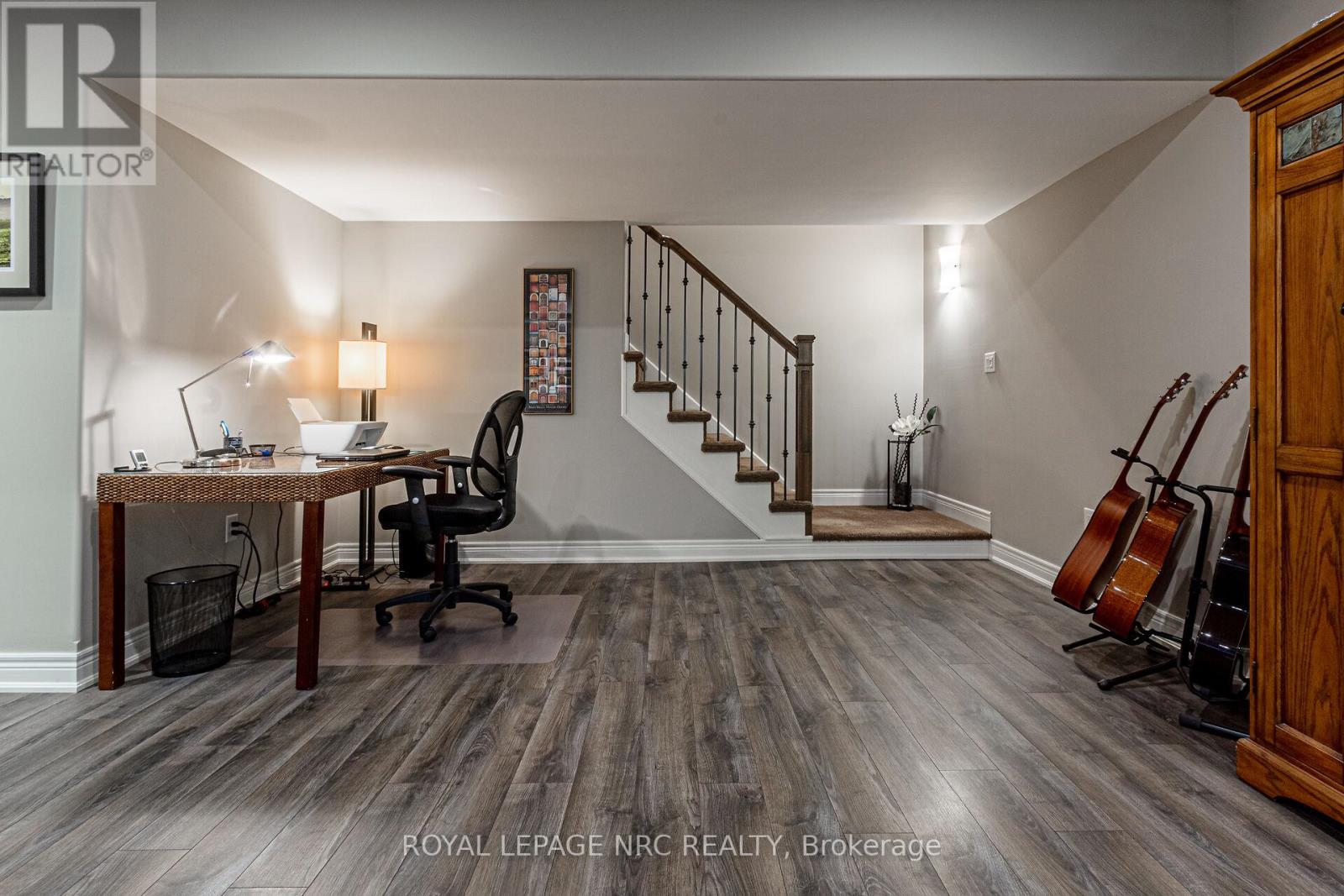 17 Stoneridge Crescent, Niagara-On-The-Lake, Ontario  L0S 1J1 - Photo 22 - X12638870