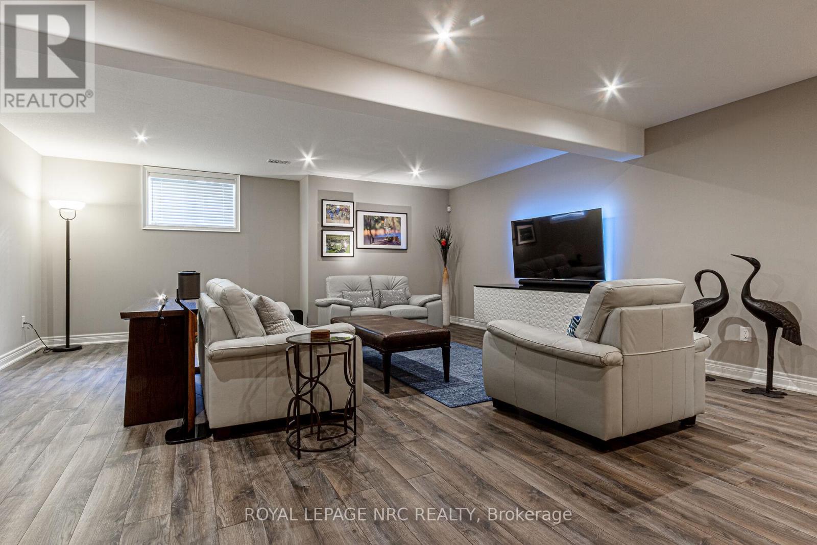 17 Stoneridge Crescent, Niagara-On-The-Lake, Ontario  L0S 1J1 - Photo 23 - X12638870