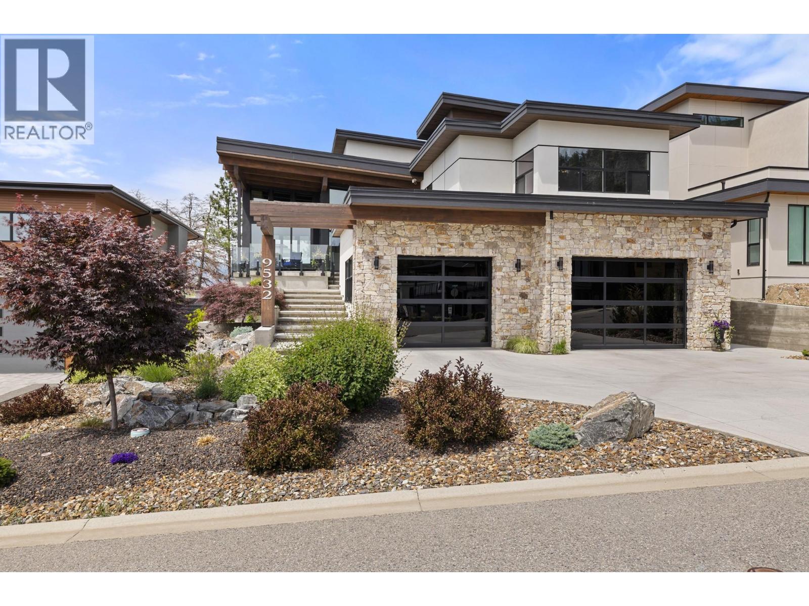 9532 Benchland Drive, Lake Country, British Columbia