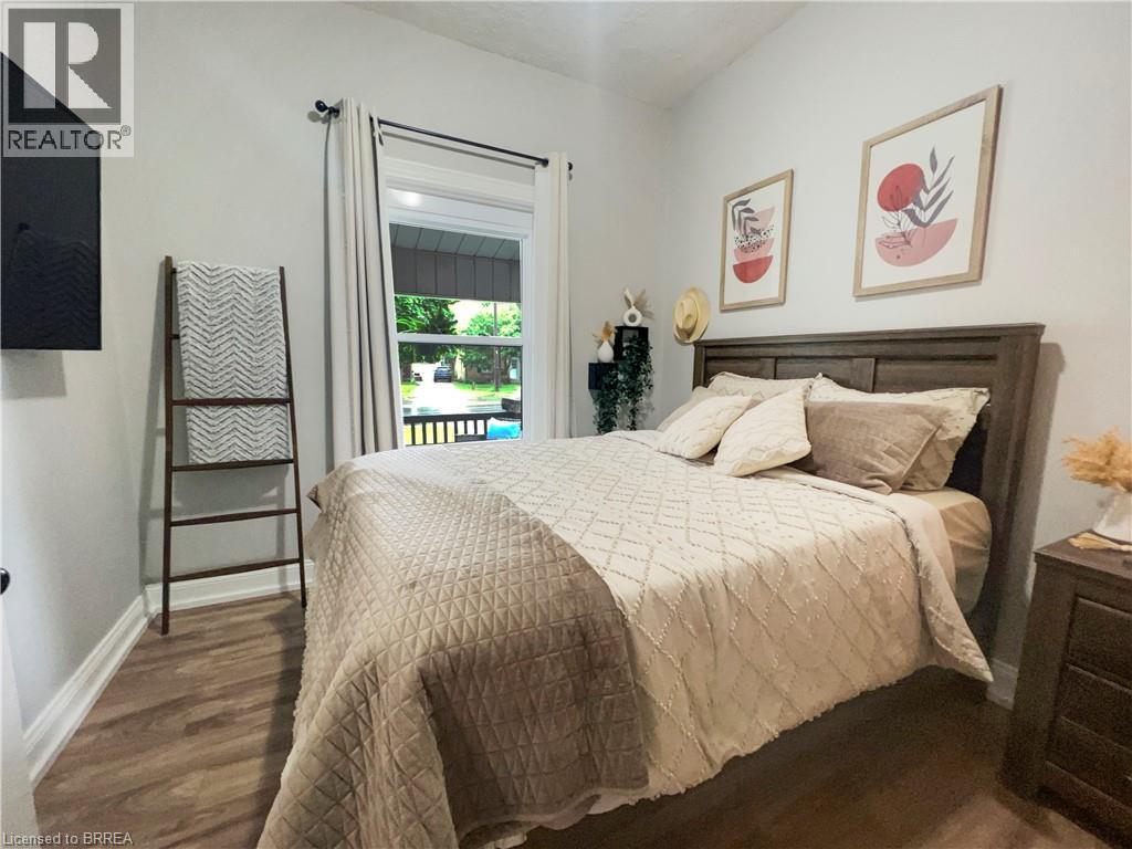 249 Erie Avenue, Brantford, Ontario  N3S 2H3 - Photo 12 - 40794297