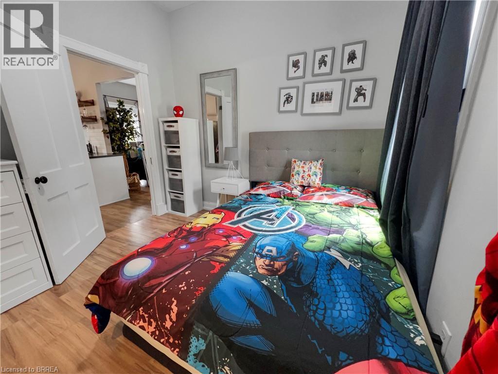 249 Erie Avenue, Brantford, Ontario  N3S 2H3 - Photo 14 - 40794297