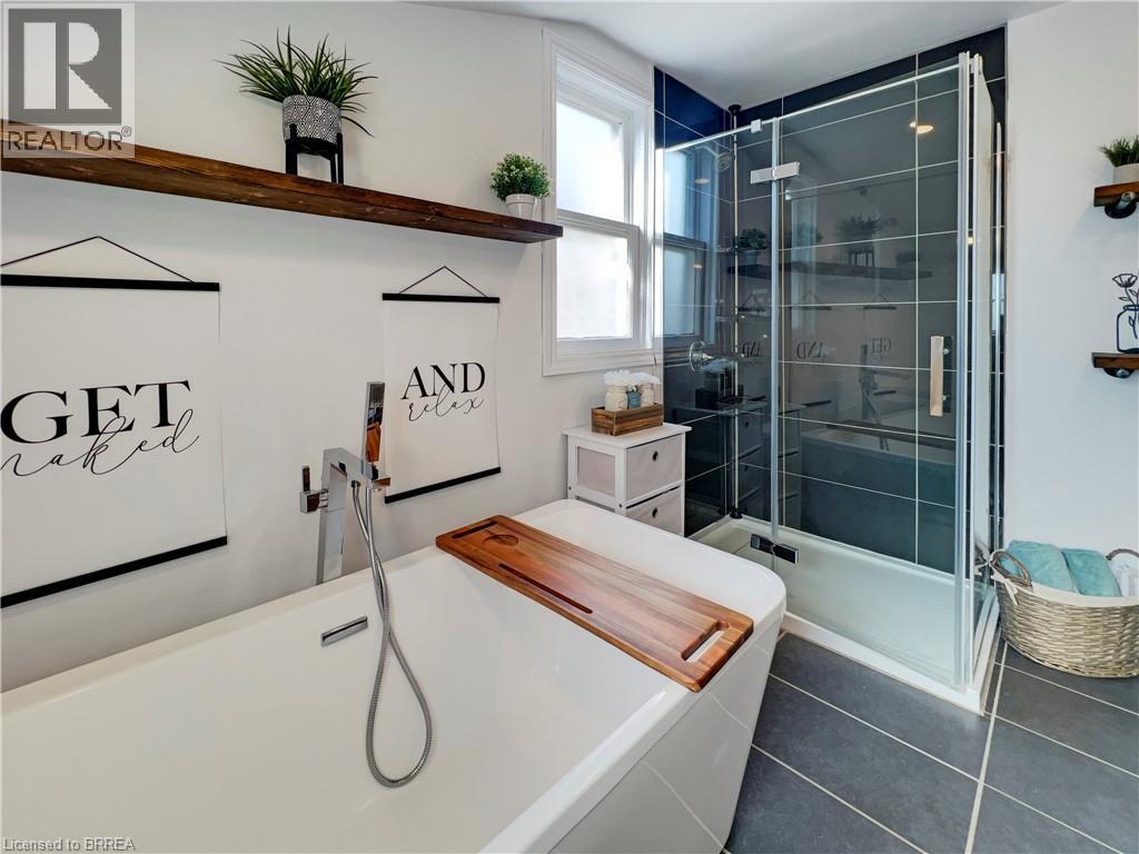 249 Erie Avenue, Brantford, Ontario  N3S 2H3 - Photo 19 - 40794297