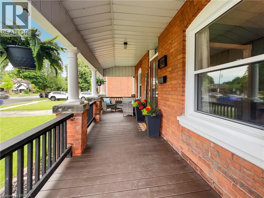 249 Erie Avenue, Brantford, Ontario  N3S 2H3 - Photo 2 - 40794297