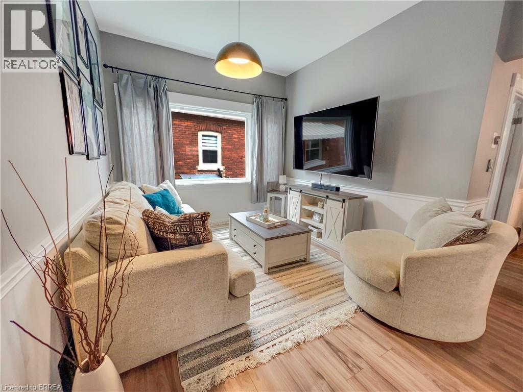 249 Erie Avenue, Brantford, Ontario  N3S 2H3 - Photo 8 - 40794297