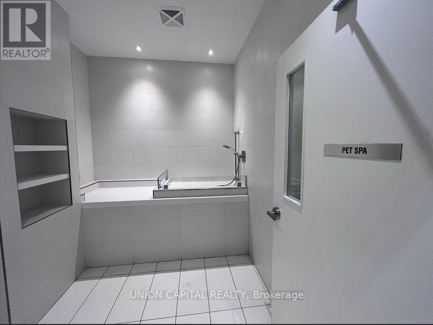 2809 - 77 Shuter Street, Toronto, Ontario  M5B 0B8 - Photo 4 - C12638890
