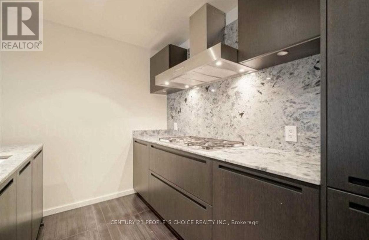 2207 - 180 UNIVERSITY AVENUE, Toronto, Ontario