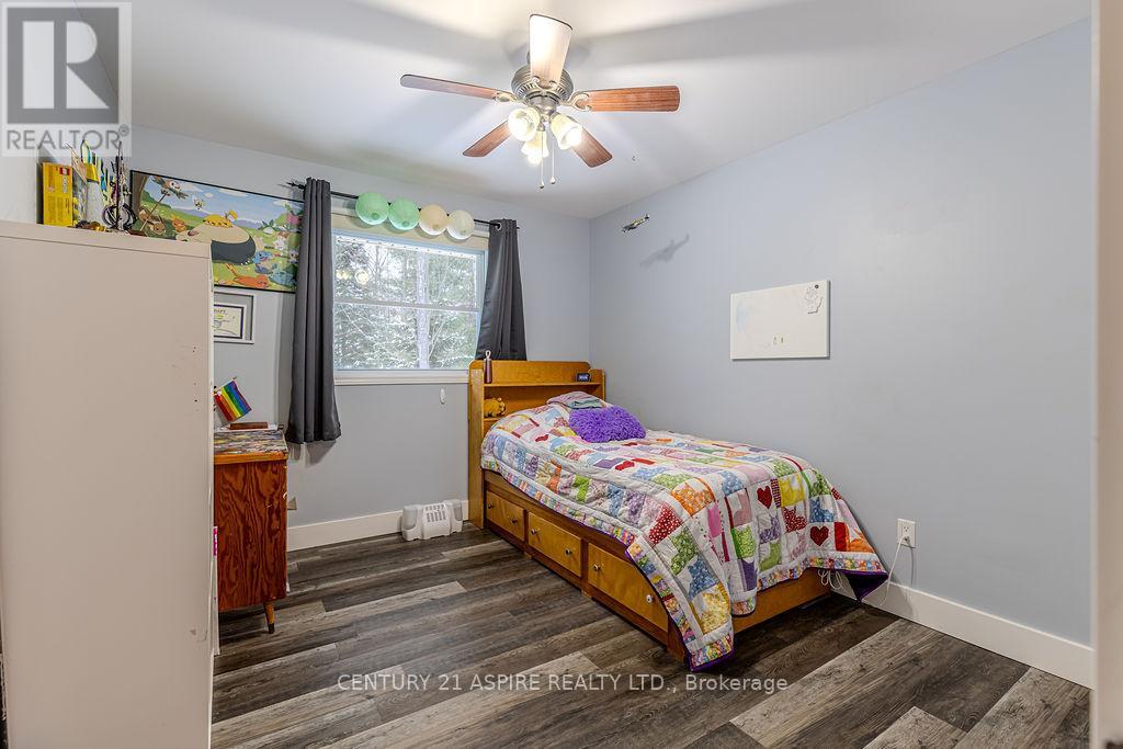 206 Oriole Crescent, Petawawa, Ontario K8H 0A9 - Photo 27 - X12637958