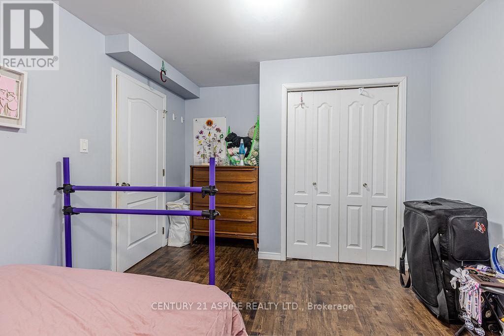 206 Oriole Crescent, Petawawa, Ontario K8H 0A9 - Photo 44 - X12637958