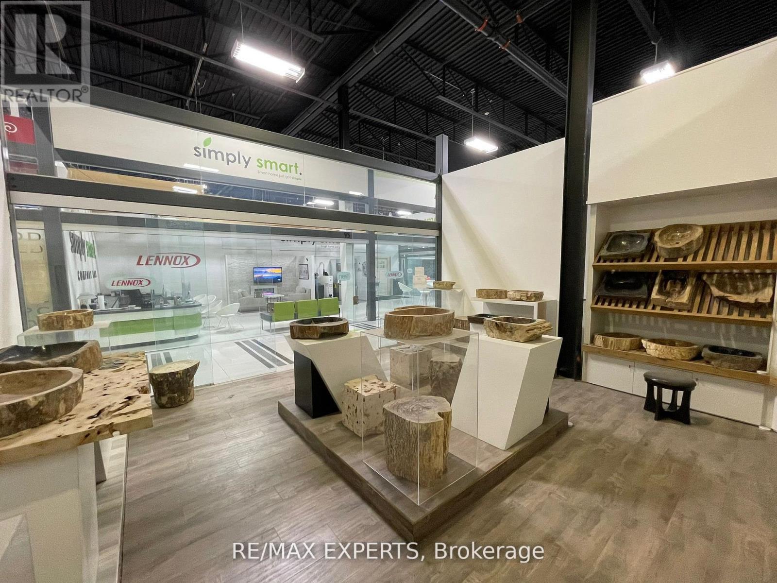 61 - 7250 Keele Street, Vaughan, Ontario  L4K 1Z8 - Photo 5 - N12638850