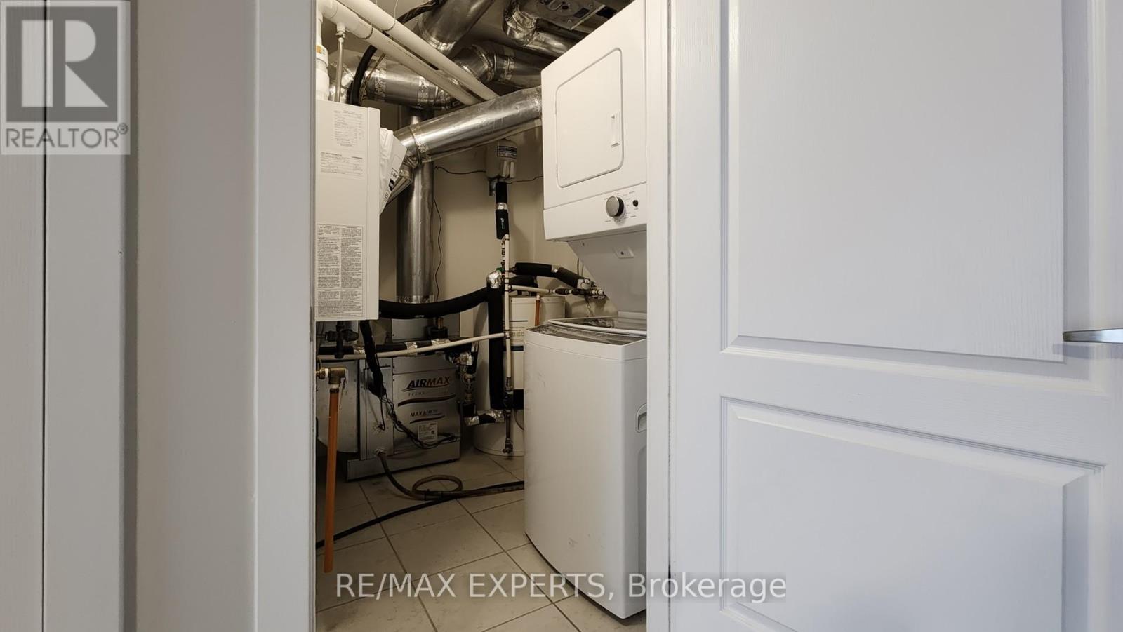 2208 - 10 Westmeath Lane, Markham, Ontario  L6B 1N5 - Photo 9 - N12638906