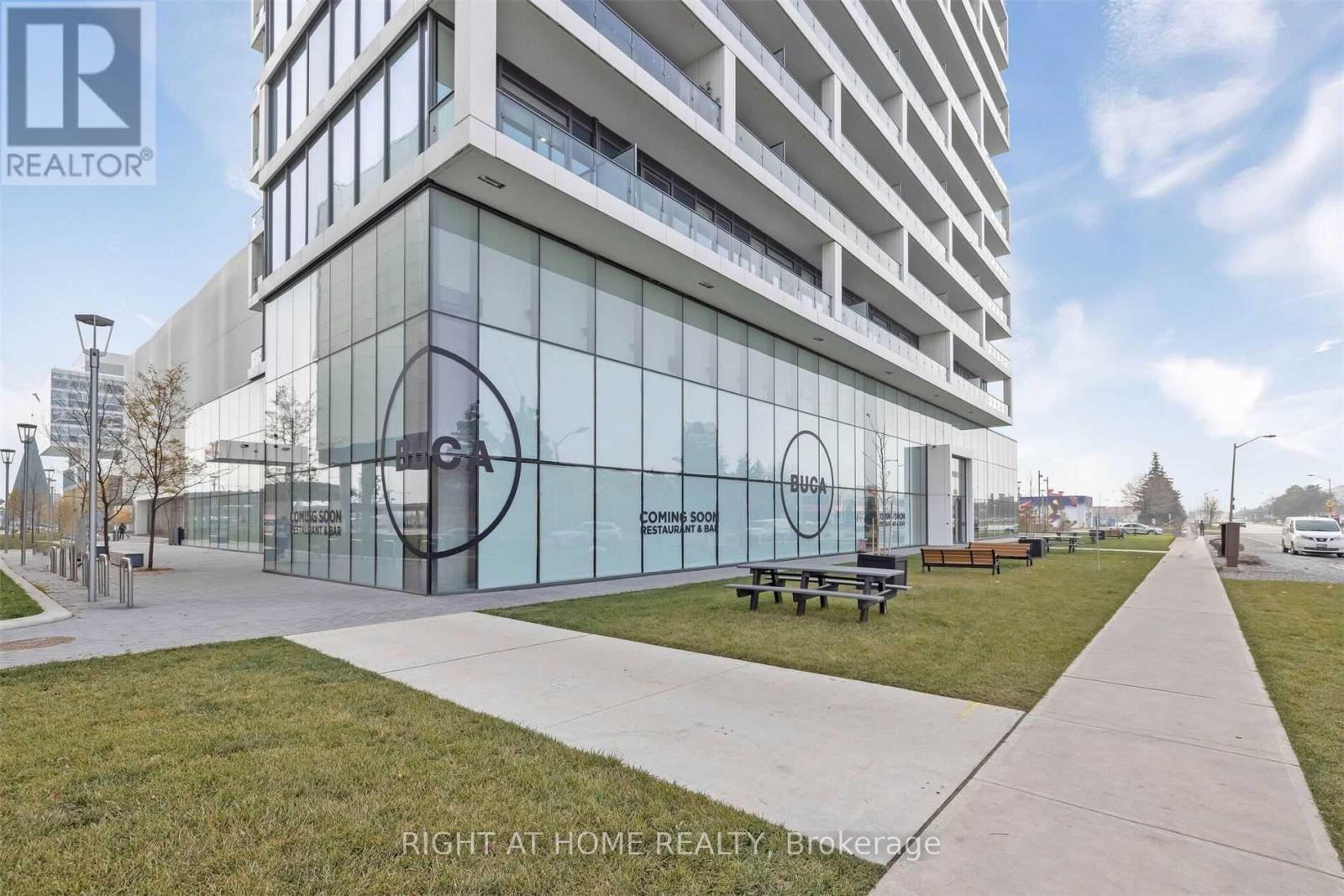 5208 - 898 Portage Parkway, Vaughan, Ontario  L4K 2M7 - Photo 2 - N12638944