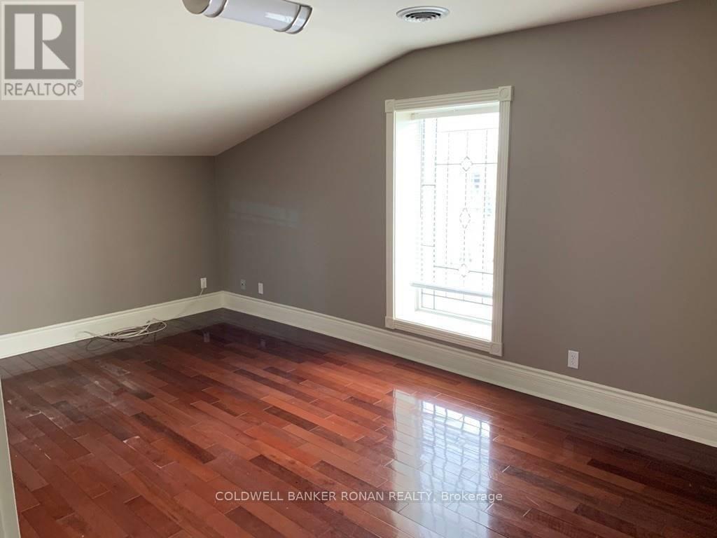 305 - 36 Victoria Street W, New Tecumseth, Ontario  L9R 1J7 - Photo 5 - N12638978