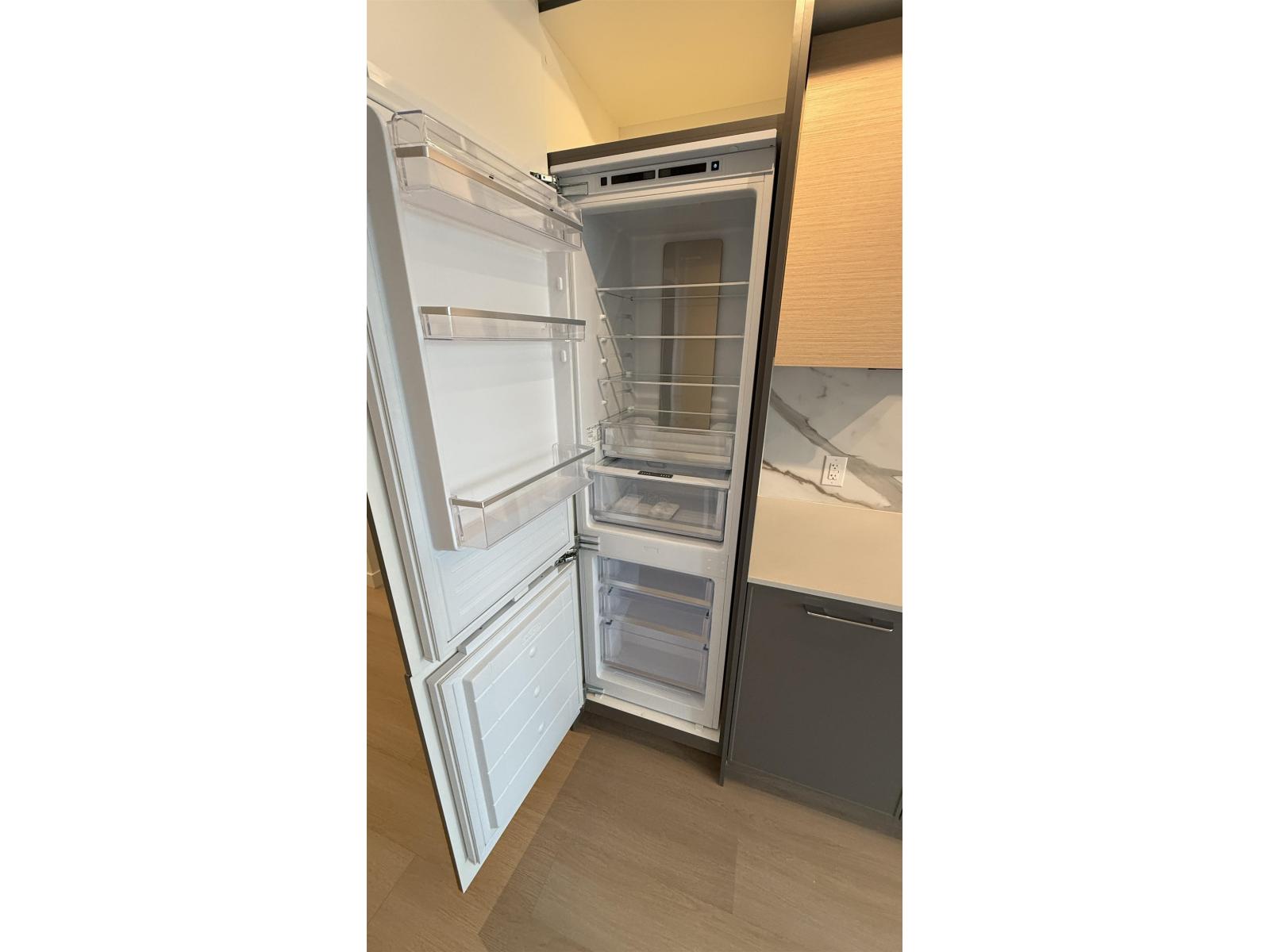 512 13725 George Junction, Surrey, British Columbia  V3T 4Y3 - Photo 5 - R3073954