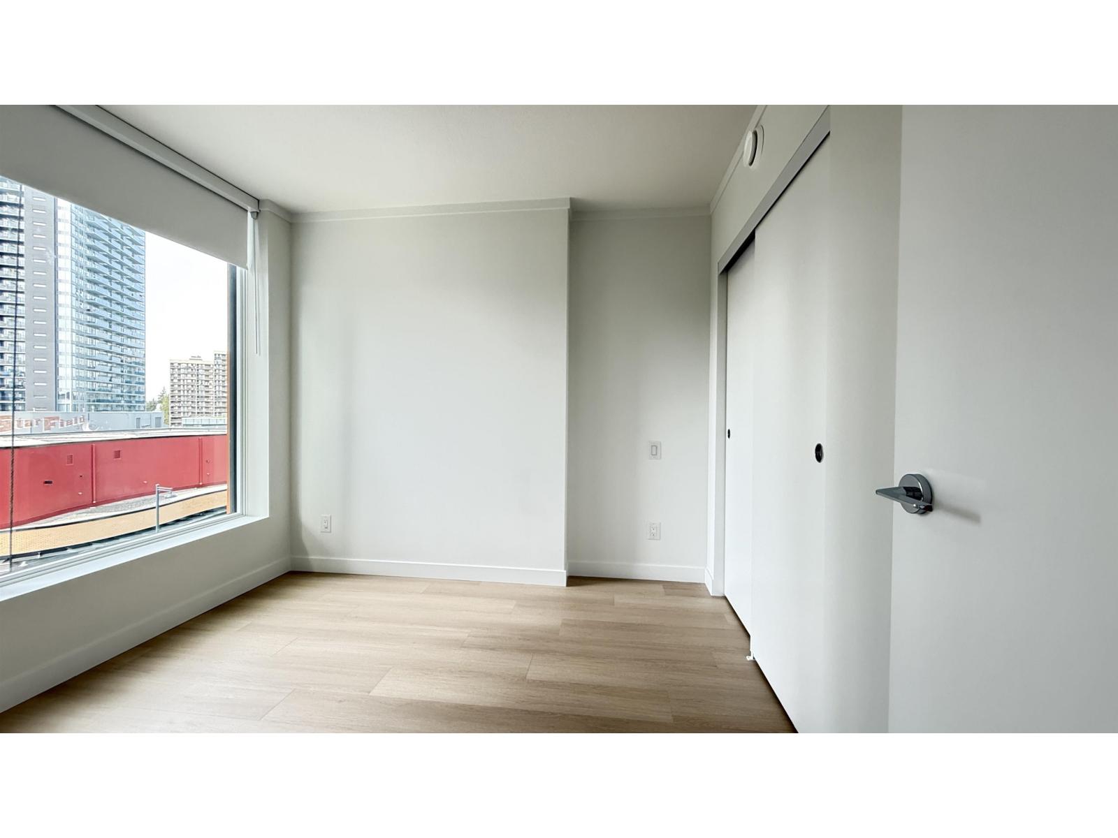 512 13725 George Junction, Surrey, British Columbia  V3T 4Y3 - Photo 8 - R3073954