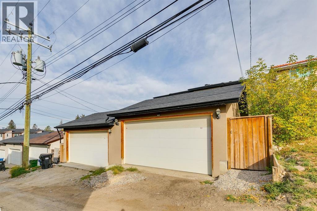 2817 & 2815 16 Avenue Se, Calgary, Alberta  T2A 0M7 - Photo 5 - A2260744