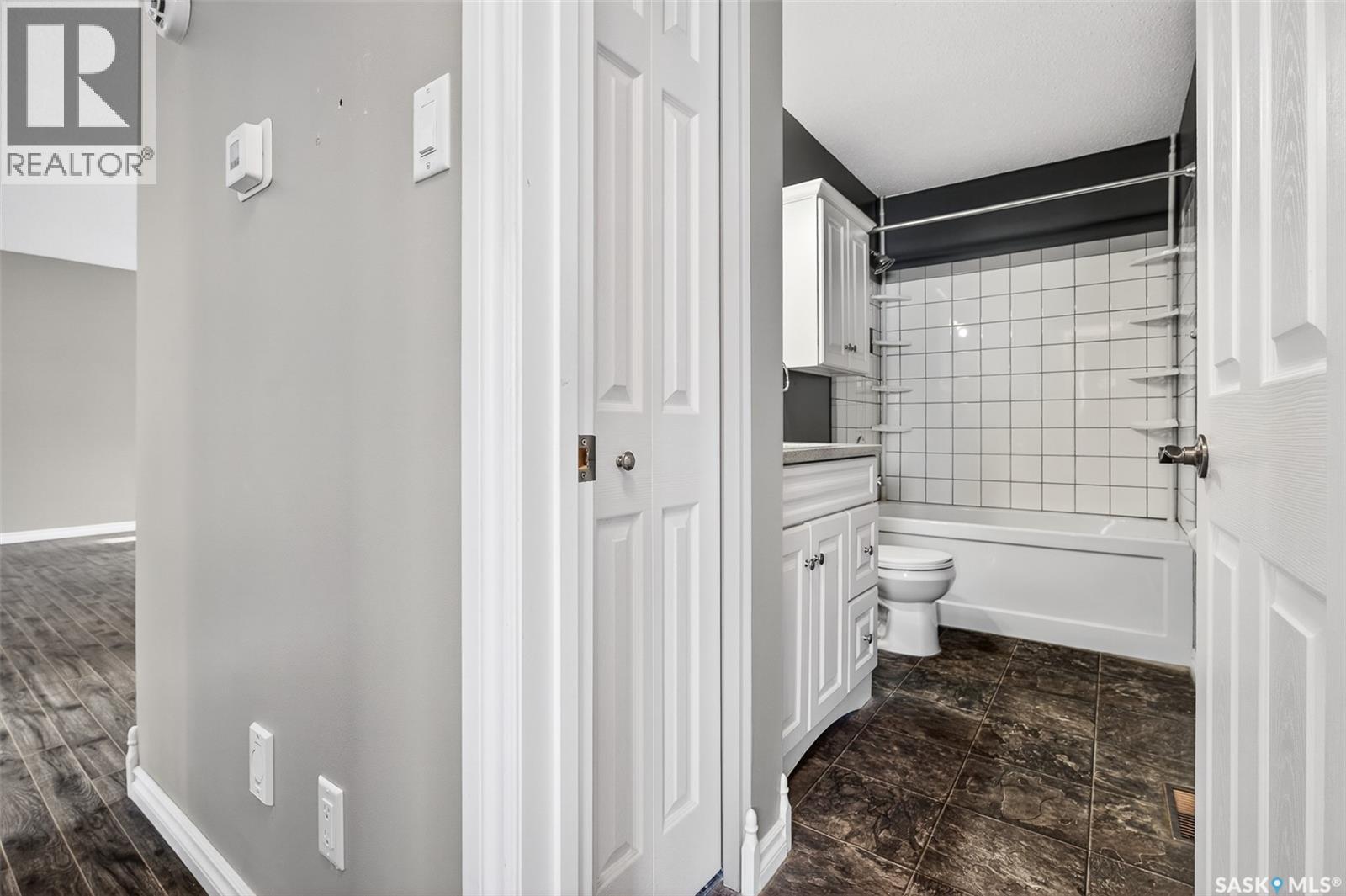 1625 Smith Street, Moose Jaw, Saskatchewan  S6K 1A7 - Photo 17 - SK025715