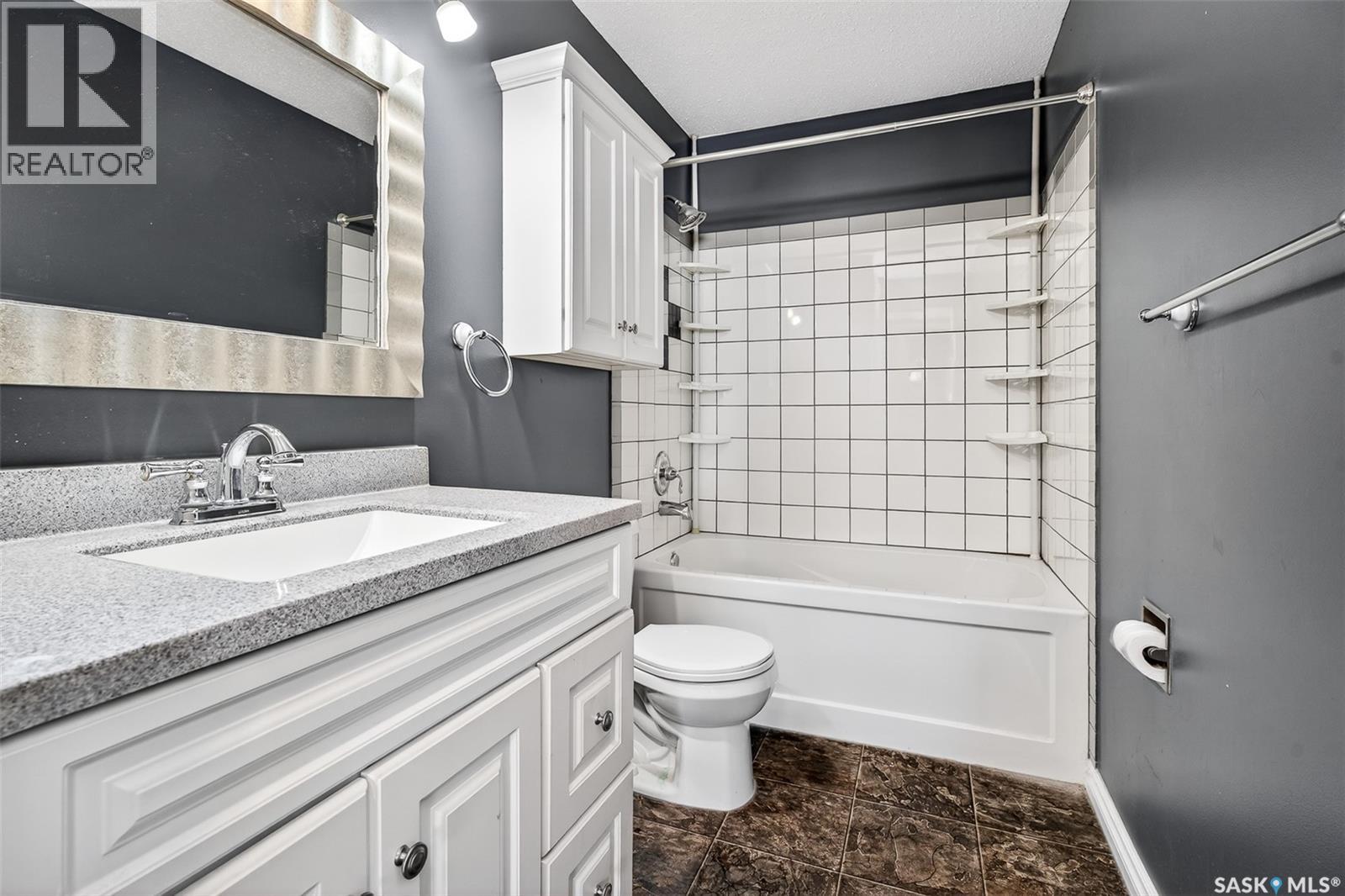 1625 Smith Street, Moose Jaw, Saskatchewan  S6K 1A7 - Photo 18 - SK025715