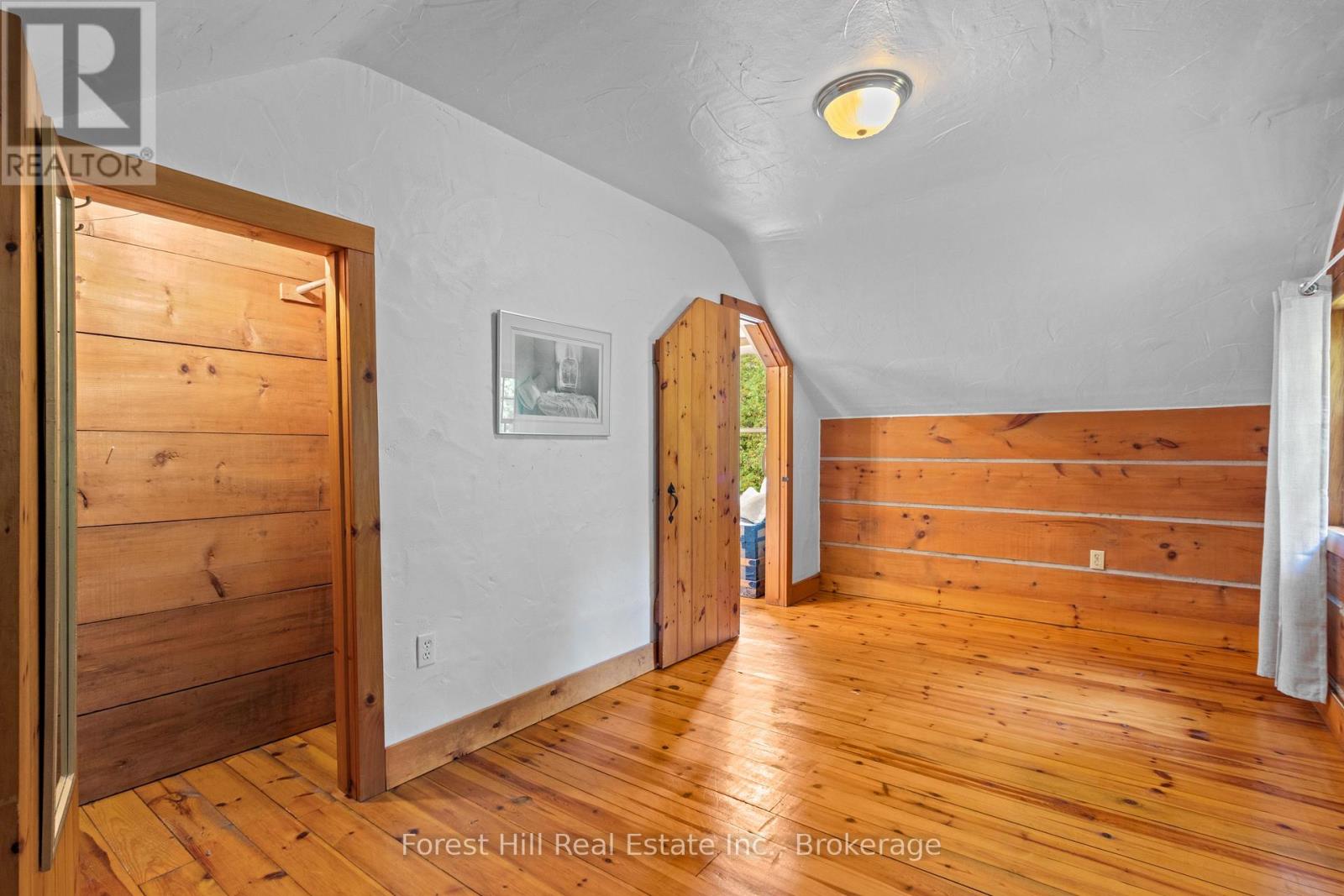 403288 Grey Road 4, West Grey, Ontario  N0G 1R0 - Photo 25 - X12433245