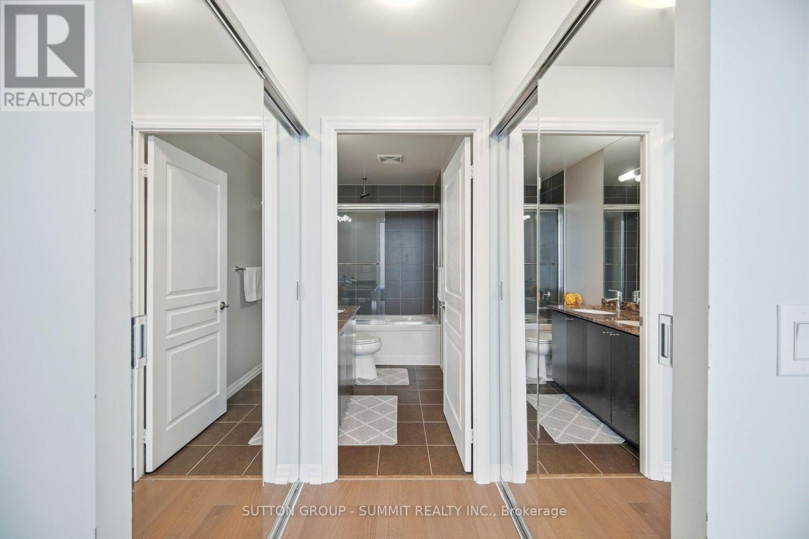 1705 - 223 Webb Drive, Mississauga, Ontario  L5B 0E8 - Photo 25 - W12638862