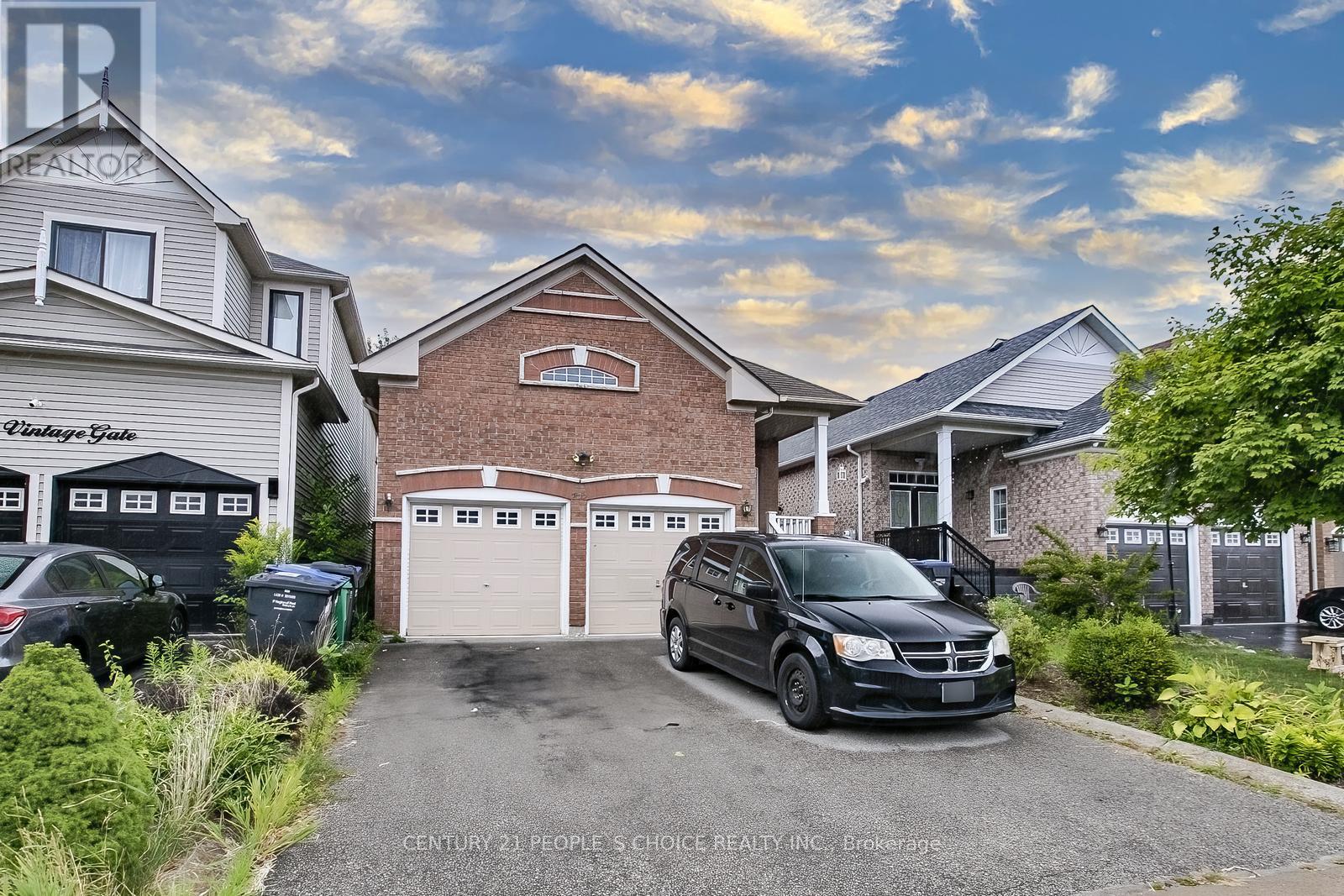 272 Vintage Gate, Brampton, Ontario  L6X 5B7 - Photo 2 - W12638864