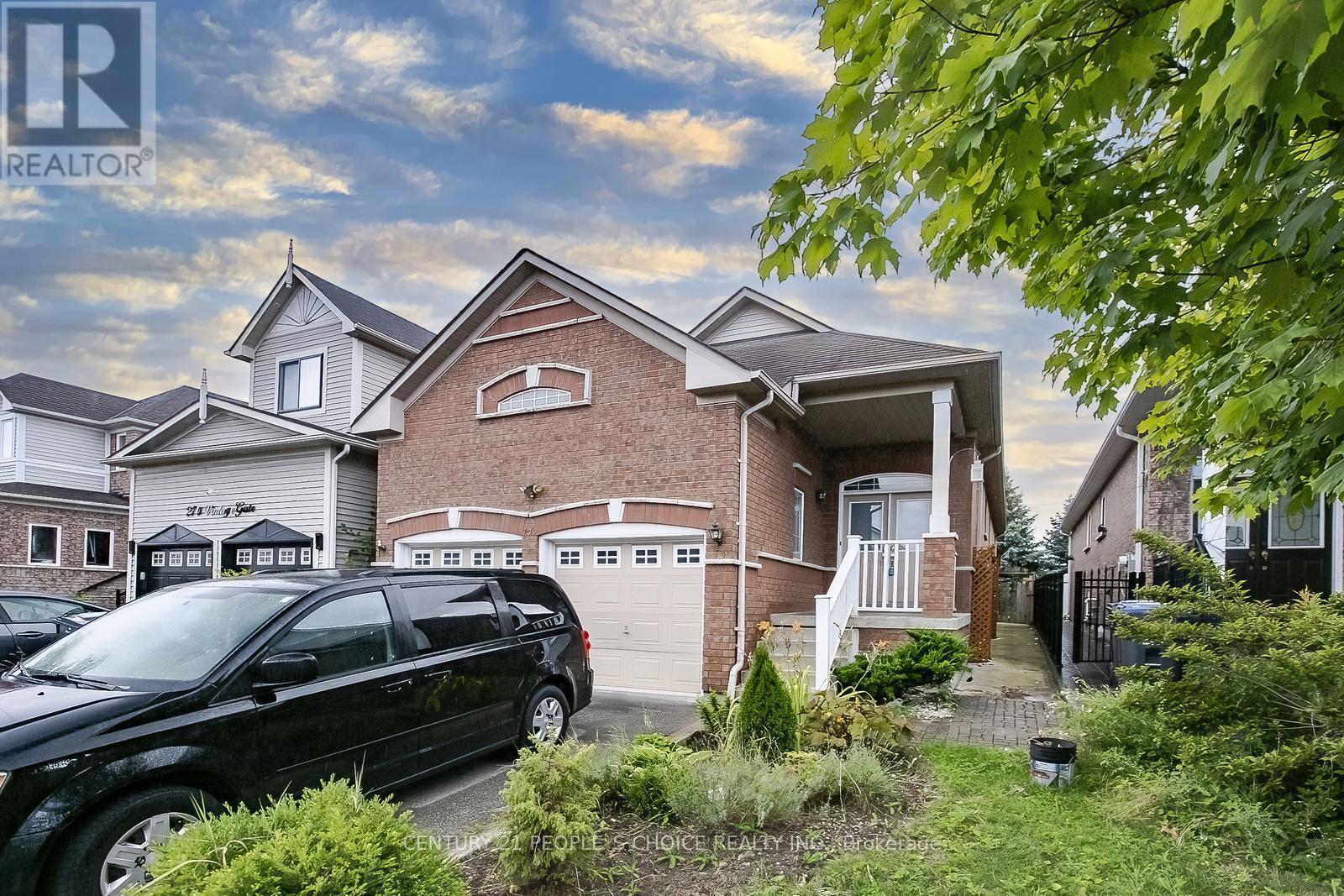272 Vintage Gate, Brampton, Ontario  L6X 5B7 - Photo 4 - W12638864
