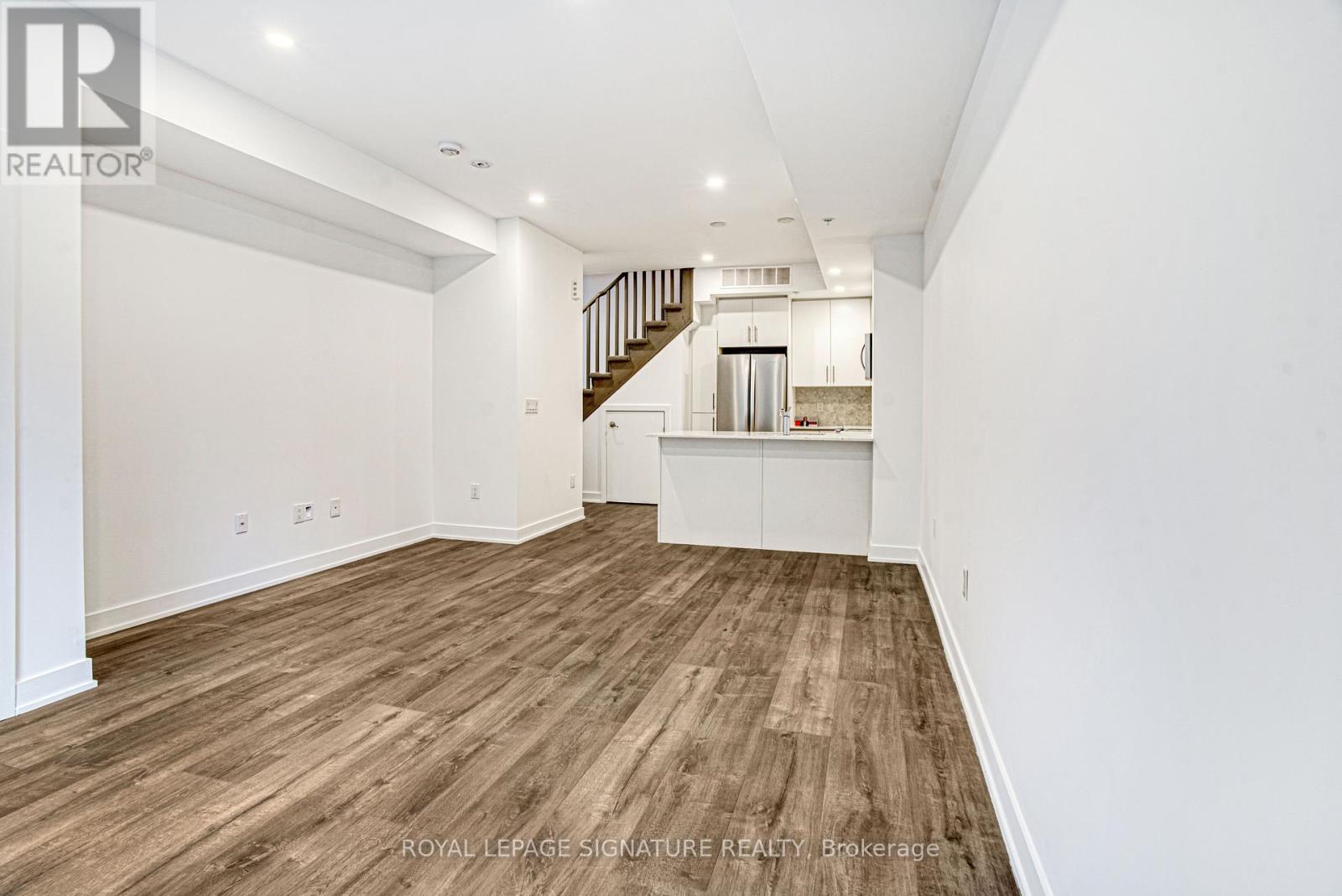 7 - 3492 Widdicombe Way, Mississauga (Erin Mills), Ontario  L5L 0B8 - Photo 9 - W12638868