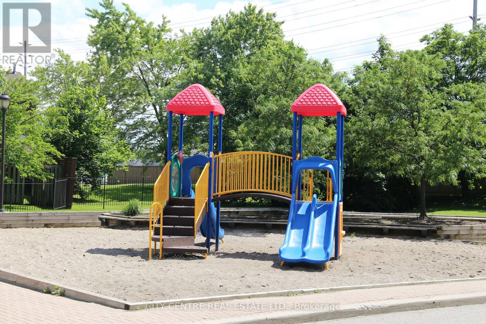 208 - 2900 Battleford Road, Mississauga, Ontario  L5N 2V9 - Photo 7 - W12638926